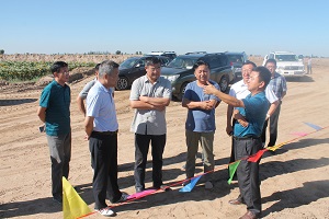 自治區水利廳副廳長于長劍檢查黃河二期防洪工程